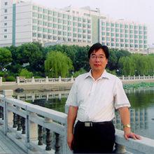 吳小平[寧波市第十五中學校長]