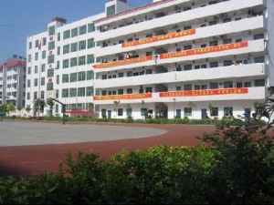 十堰市第十三中學 十堰市第十三中學