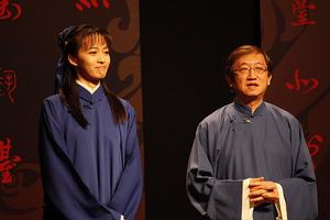 與台北曲藝團團長郭志傑表演相聲《把我》