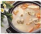 香油松籽燉牛排骨湯 香油松籽燉牛排骨湯