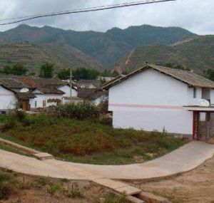 中梁子村 中梁子村