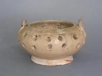 晉青釉鏤空熏爐 晉青釉鏤空熏爐