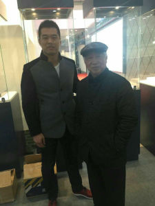 與顧紹培大師在“景舟杯”制壺大賽頒獎典禮現場合影