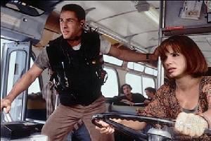 《生死時速》劇照