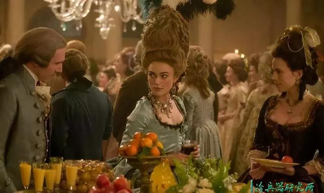 歐洲貴族為國奮戰?別逗了!戰場上鬥富玩社交才是他們的主要任務