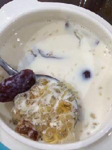 牛奶冰糖燉燕窩 牛奶冰糖燉燕窩