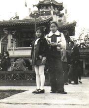 韓寶儀（幼年）