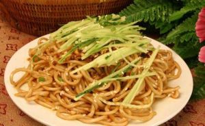 菜絲涼麵 菜絲涼麵