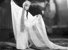 《游西湖劇照》