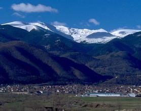 里拉山脈 里拉山脈