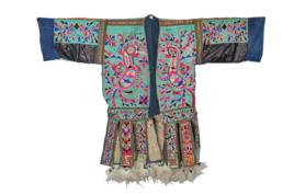 苗族彩繡百鳥大花衣 苗族彩繡百鳥大花衣