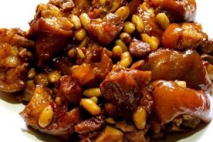 花生燜豬腳 花生燜豬腳
