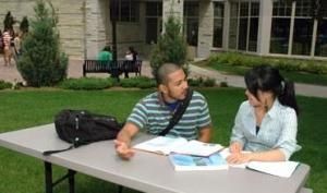 卡羅大學 卡羅大學