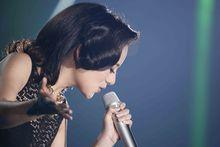 劉玥辰在舞台上