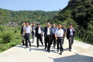 同志堡村 同志堡村