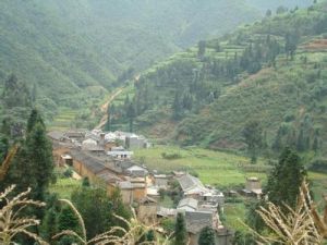 灣子路村 灣子路村