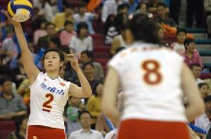 女排3-2戰勝中國香港男排 馮坤趙蕊蕊配合