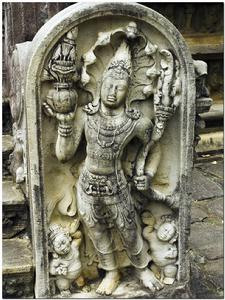 波隆納魯沃古城