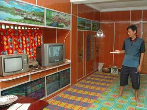 曼巒站村-通電視