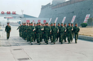 全庫職工參加軍事訓練