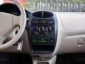 奇瑞QQ3中控內景