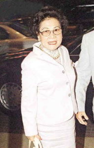 榮譽市民鄺肖卿