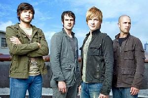 Lift Me Up[The Afters演唱歌曲]