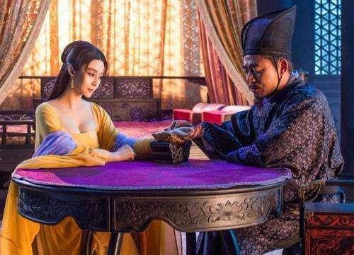 古代這種男人能出入後宮,與后妃有肌膚之親,皇帝卻只能默默忍受 古代這種男人能出入後宮,與后妃有肌膚之親,皇帝卻只能默默忍受