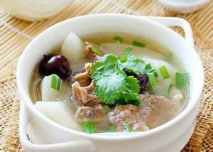 蘿蔔排骨盅 蘿蔔排骨盅