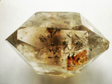內含三相彩色水膽18面體淡茶色水晶