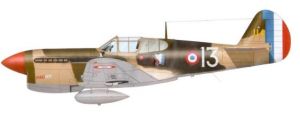 法國自由空軍的 P-40F，由於沒有上部進氣口，機頭顯得很乾淨