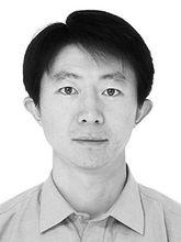 周明明波音737機長