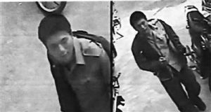 但云南警方未予回應。記者從迤博村當地村民處獲悉,宋朝玉曾有2次獲刑經歷,最近一次因失手致人死亡獲刑9年。據家屬介紹,鄧德勇和宋朝玉所在的迤博村一組被列入征地拆遷範疇,而在征地過程中,有村民不滿,以鄧德勇為例,政府征地的政策中有一條“劃地安置”,鄧德勇三兄弟唯獨鄧德勇個人的戶頭上“只有父親的安置面積,沒有個人的面積”,這曾引起鄧的不滿。