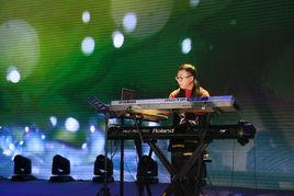 孟軍[國家一級作曲音樂總監東方歌舞團]