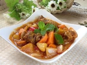 椰香咖喱牛腩 椰香咖喱牛腩