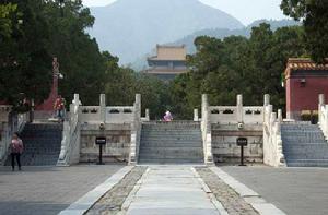 定陵[明萬曆皇帝及皇后陵寢]