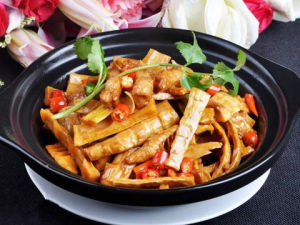 野山筍燒五花肉 野山筍燒五花肉