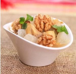 桃仁雞腿湯 桃仁雞腿湯