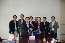 學校與財政部會計司簽訂中長期合作協定