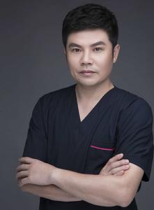 周新國[寧夏華美醫院整形外科主任]