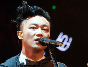 《想哭》 《想哭》