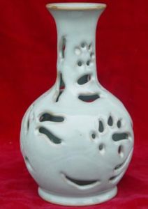 汝瓷刻花鵝頸瓶 汝瓷刻花鵝頸瓶