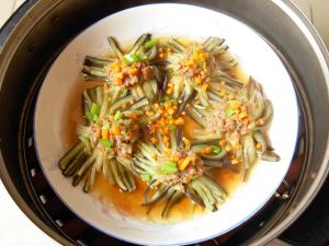 菊花香菜煮茄子 菊花香菜煮茄子