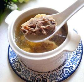 五指毛桃土茯苓豬骨湯 五指毛桃土茯苓豬骨湯