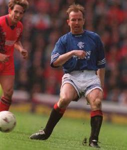 勞里·坎寧安 勞里·坎寧安