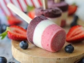 優酪乳藍莓冰棒 優酪乳藍莓冰棒