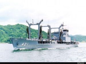 日本“相模”號補給艦