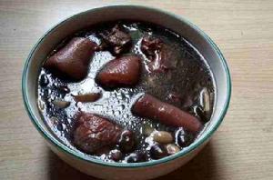 豬尾黑豆湯 豬尾黑豆湯