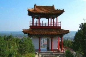 鶴崗將軍石山莊 鶴崗將軍石山莊