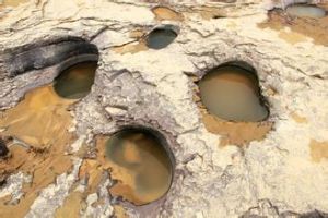 石窩寶鏡 石窩寶鏡